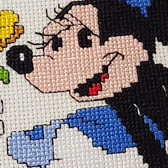 COUNTED CROSS STITCH MICKEY MOUSE MINNIE MOUSE FLOWER LOVE HANDMADE - Picture 4 of 6